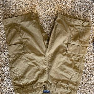Levi’s cargo shorts